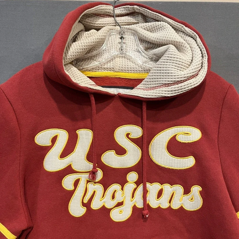 Colosseum USC Trojans Hoodie Womens M Red Cropped Raw Hem Pullover Sweatshirt - Picture 2 of 7